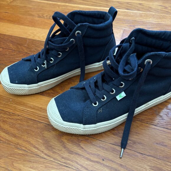 Cariuma Navy High Tops - Picture 2 of 5